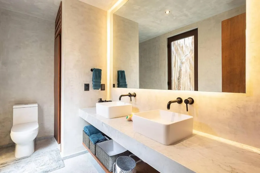 Tranquil Villa With Private Pool And Garden Tulum