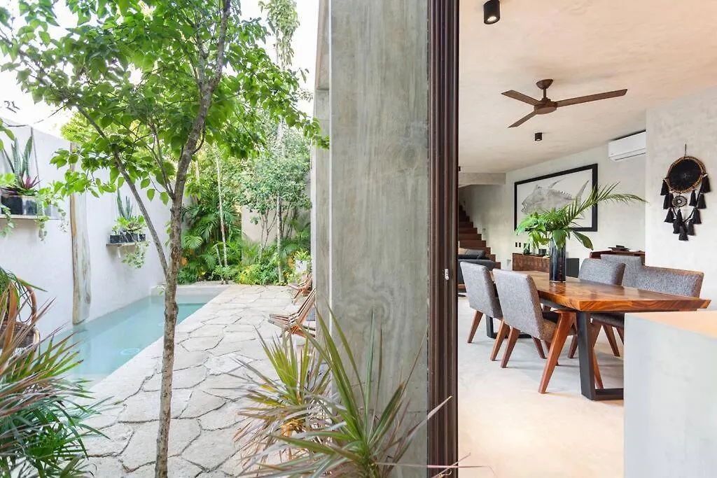 Tranquil Villa With Private Pool And Garden Tulum