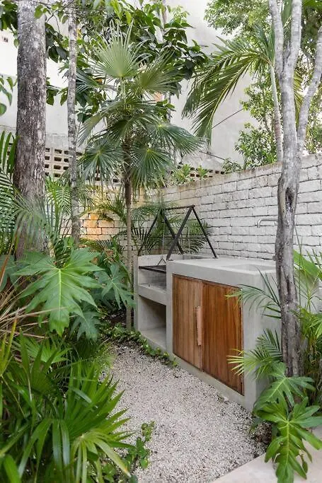 Tranquil Villa With Private Pool And Garden Tulum