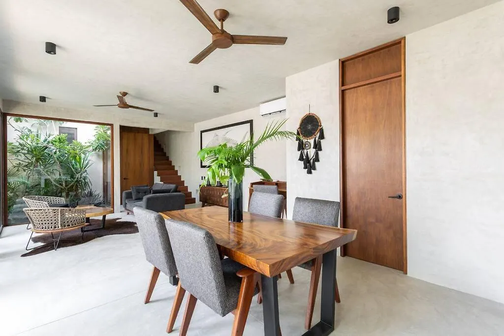 Tranquil Villa With Private Pool And Garden Tulum